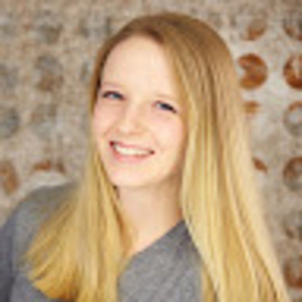 Meet your Posher, Alexandra